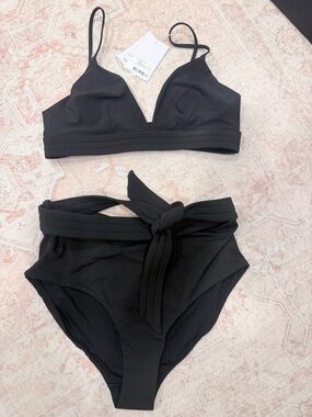& Other Stories Black Bikini Set with Knot 10/8